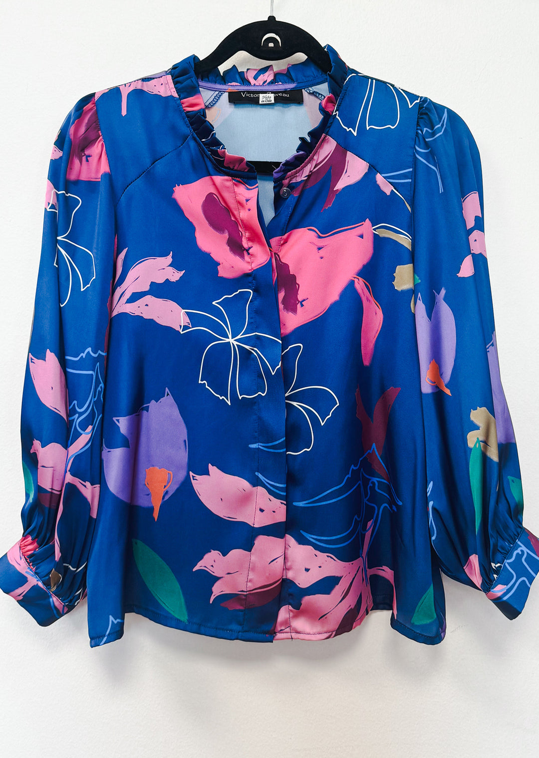 Blusa Antonia | Flores pink fondo azul